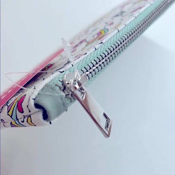 Hello Kitty zippered cosmetic pouch, pencil case, everyday pouch NWT - Picture 8 of 16